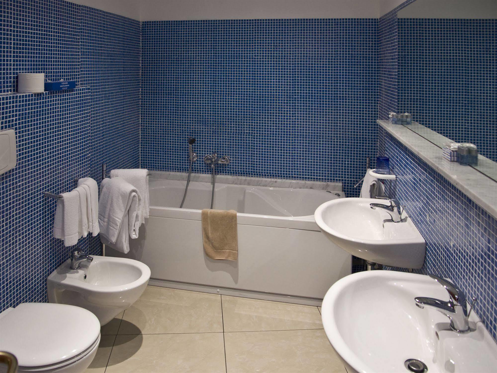Cristallo Hotel 3*
